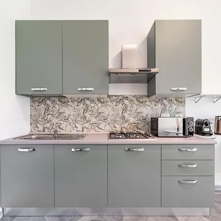 Charming In The Centre Of Lägenhet